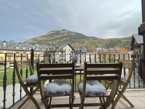B42 Piso en Avda. Los Tilos Apartment  Benasque