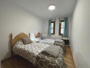 B42 Piso en Avda. Los Tilos Apartment  Benasque