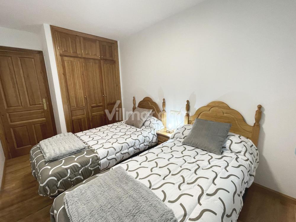 B42 Piso en Avda. Los Tilos Apartment  Benasque