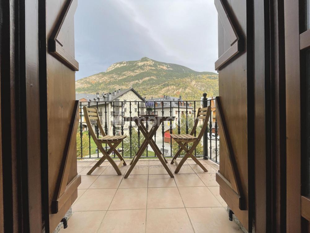 B42 Piso en Avda. Los Tilos Apartment  Benasque
