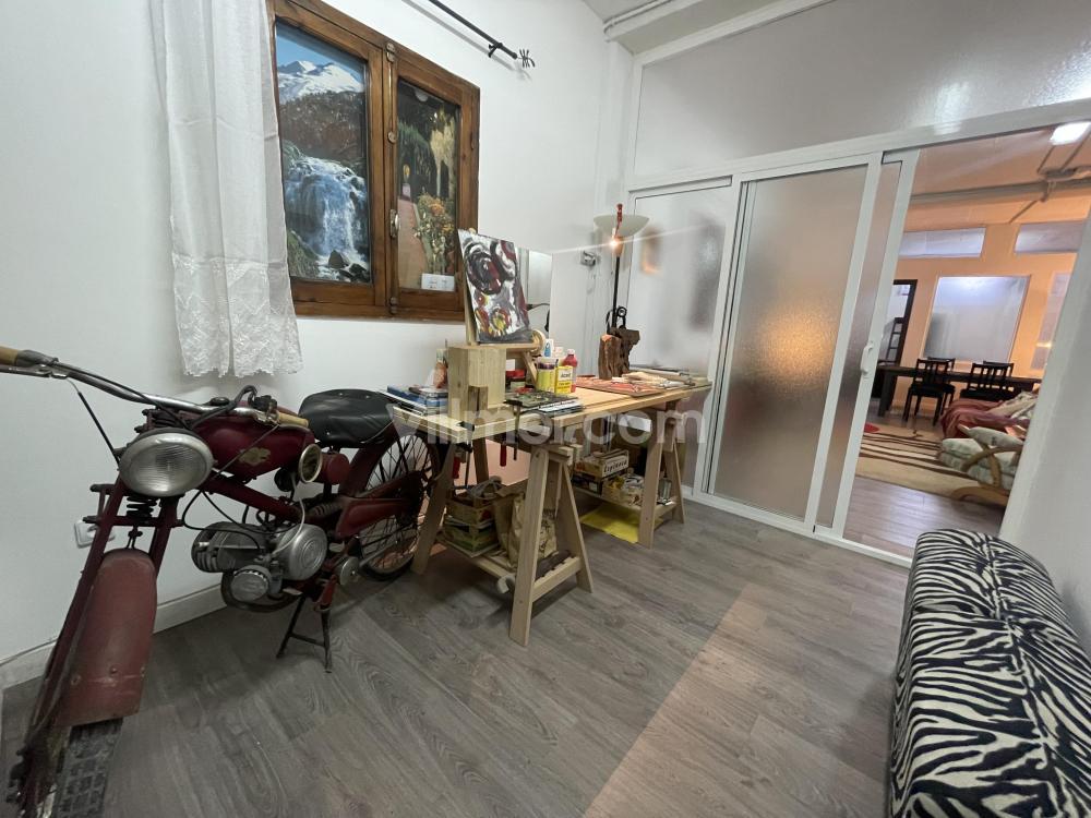 3-002 Apartamento - Local Estudio  Sahún