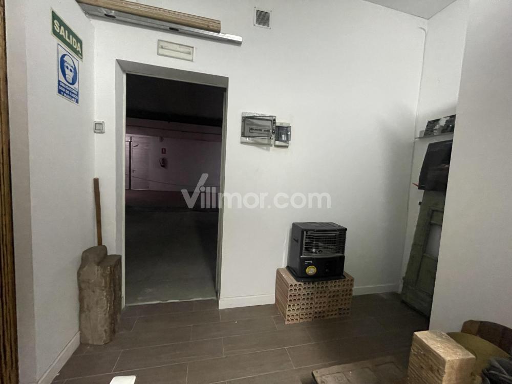 3-002 Apartamento - Local Estudio  Sahún