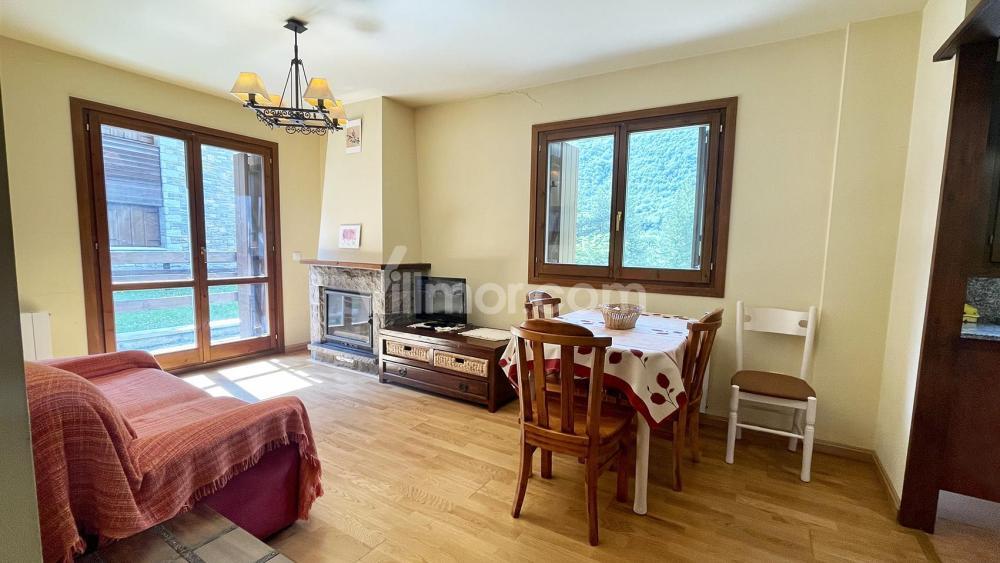 L11 Bajo con Jardín- Res. Abetal Apartment  Benasque