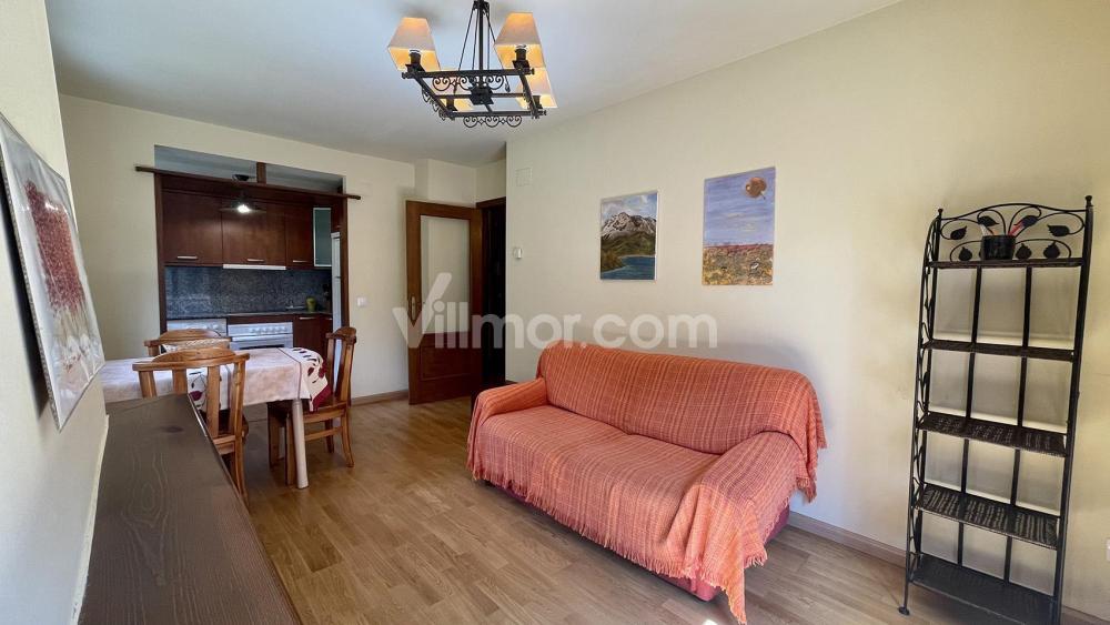 L11 Bajo con Jardín- Res. Abetal Apartment  Benasque