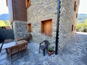 B49. Bajo con Jardín ´´Peguera´´ Apartment  Benasque