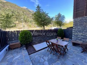 B49. Bajo con Jardín ´´Peguera´´ Apartment  Benasque