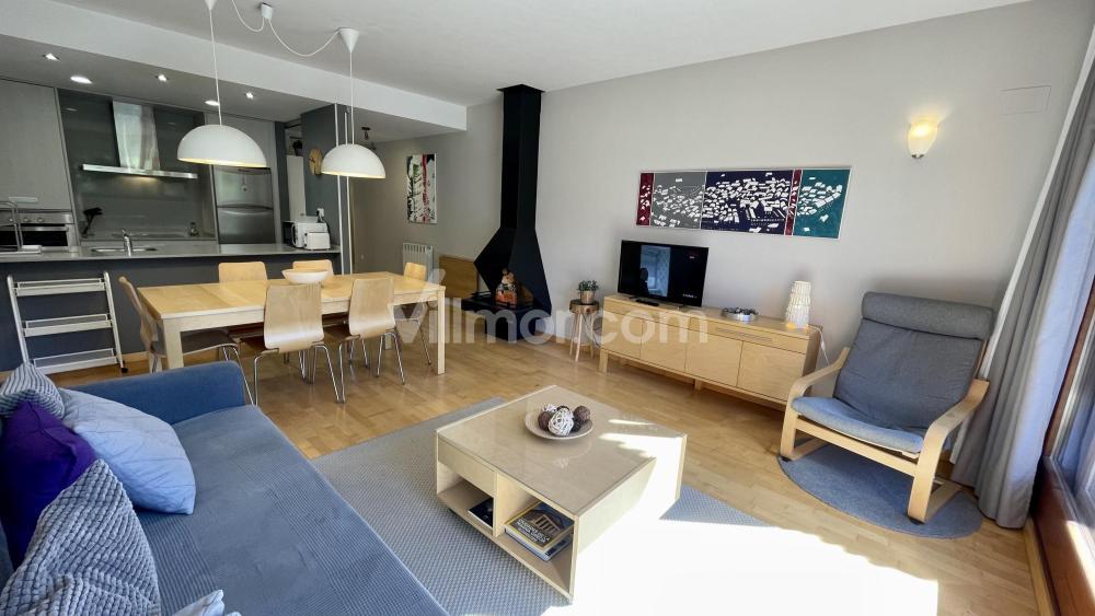 B49. Bajo con Jardín Peguera Apartment  Benasque