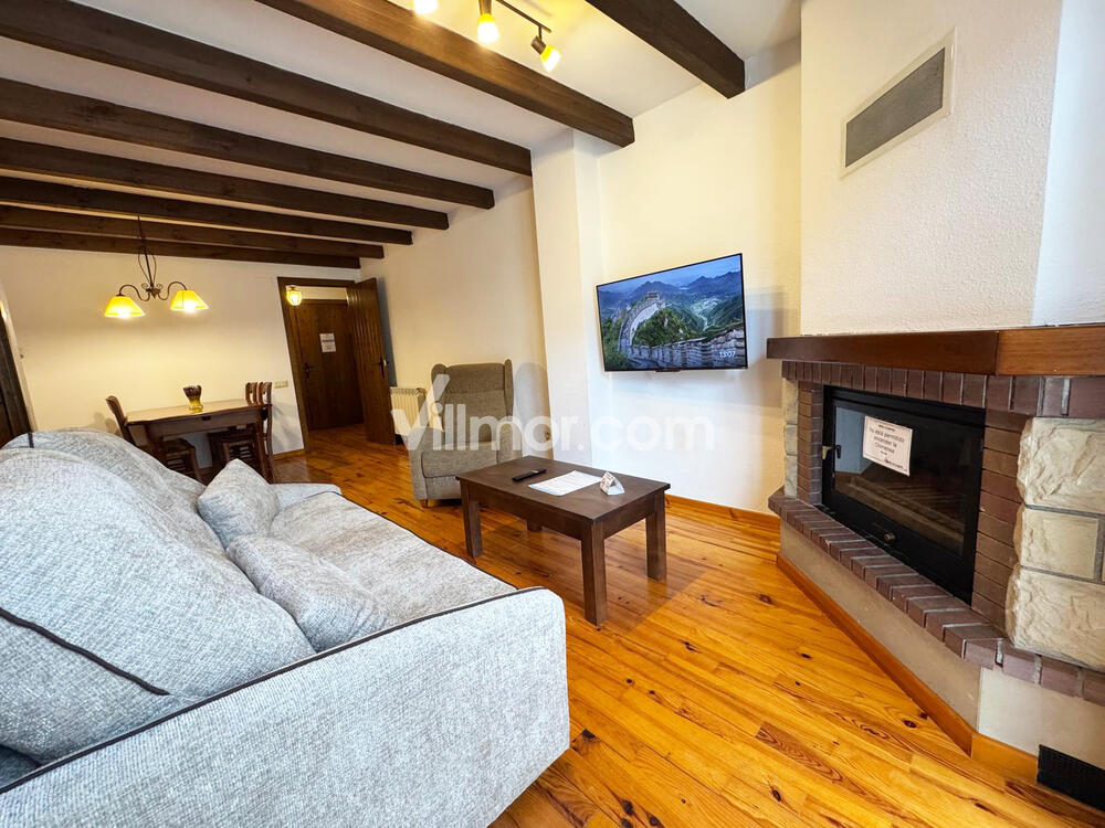 B54 Edif. Nogueret Apartamento  Benasque