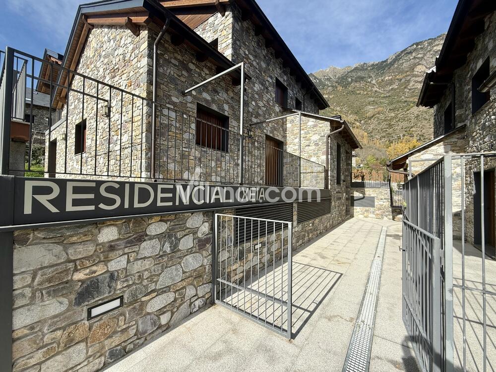 B57 Residencia Ixeia Apartment  Benasque
