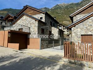 B57 Residencia Ixeia Apartment  Benasque