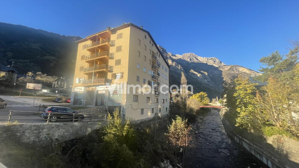 B41. Guijarro Apartment  Benasque