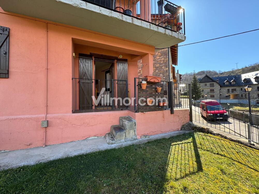 7-003 Bajo en Sesúe Apartamento  Sesué
