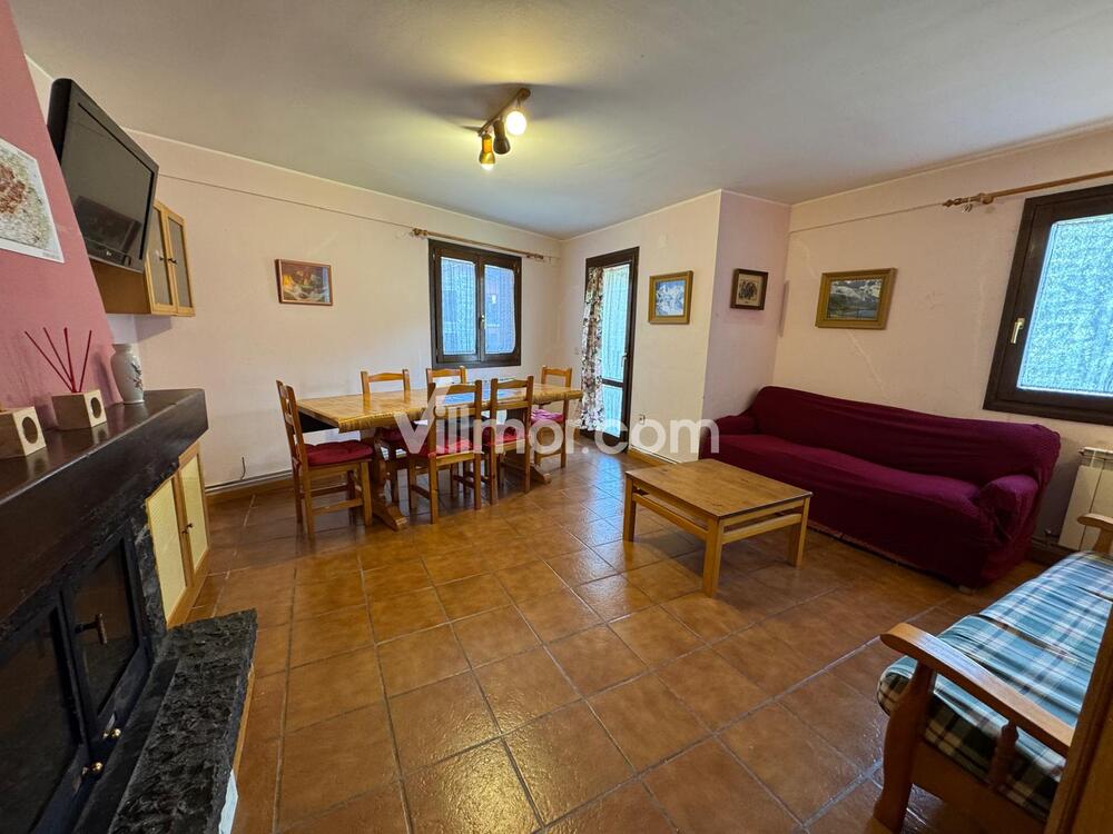 7-003 Bajo en Sesúe Apartamento  Sesué