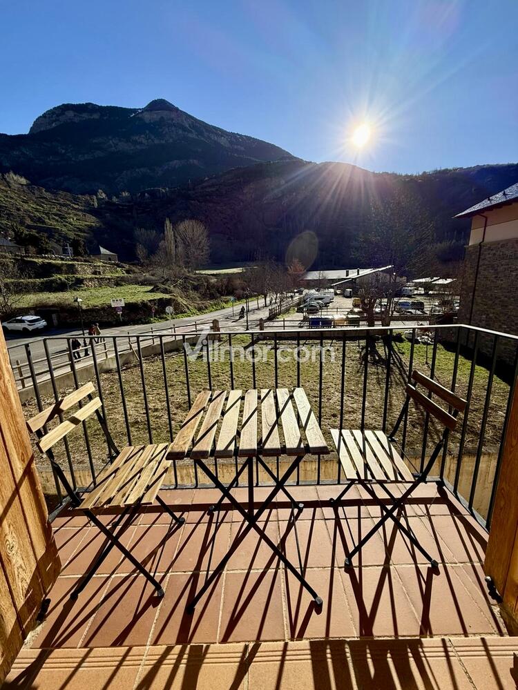 B29. El encanto de Benasque Apartment  Benasque