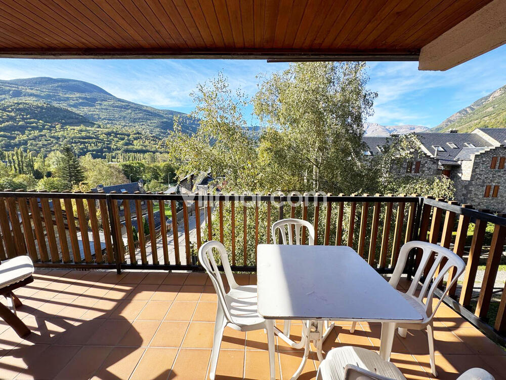 1-011 Apartamento en Benasque Apartamento  Benasque