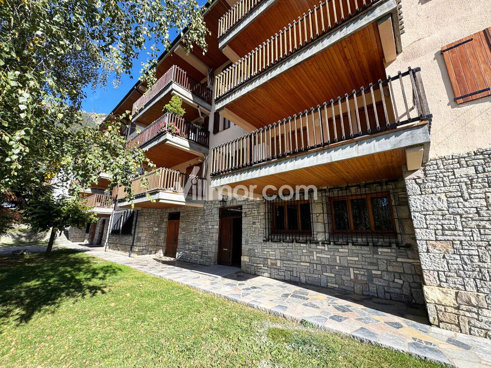 1-011 Apartamento en Benasque Apartamento  Benasque