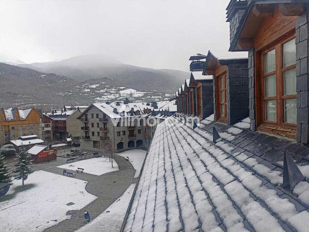 B15. Ático Los Copos Apartment  Benasque