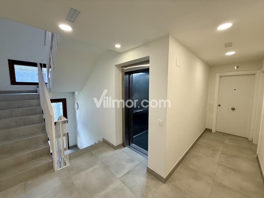 B37. Casa Luna Apartment  Benasque