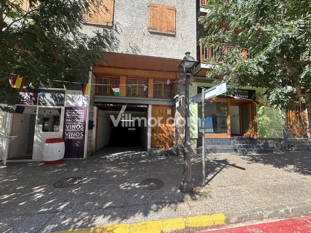 01 Par Parnking Av. Farncia Aparcamiento Benasque 01 Par Parnking Av. Farncia Aparcamiento Benasque