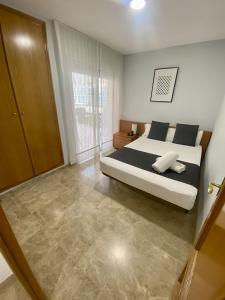 FAS252  FAS252 BALEARS BEACH Apartament centro salou