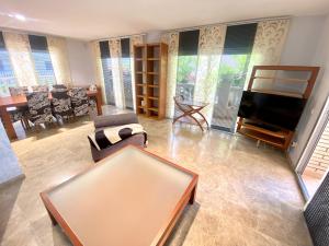 FAS252  FAS252 BALEARS BEACH Apartament centro salou