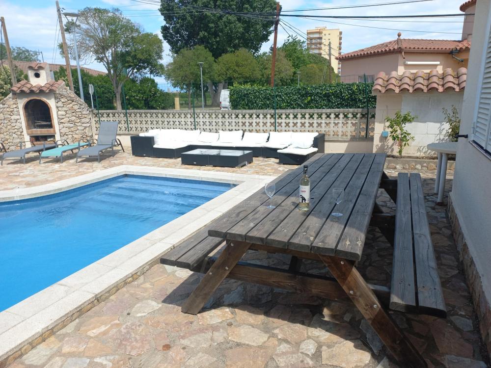 322586 Olot 58 / Emporda 27 Chalet  Sant Pere Pescador