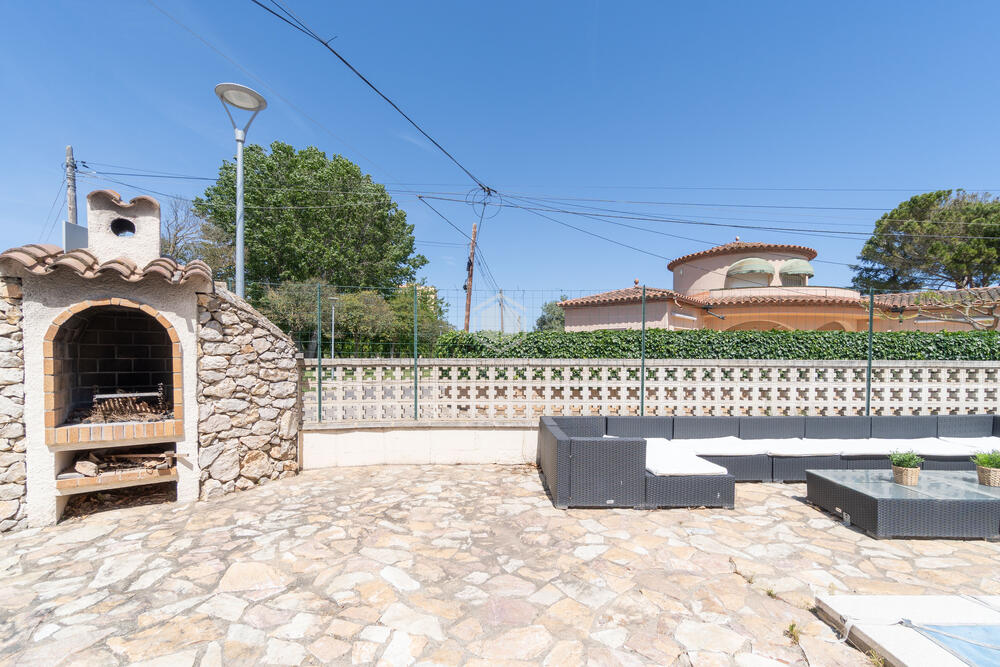 322586 Olot 58 / Emporda 27 Chalet Bon Relax Sant Pere Pescador