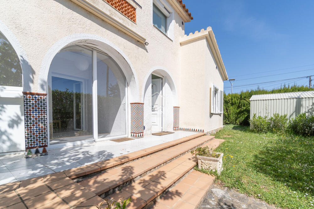322586 Olot 58 / Emporda 27 Chalet Bon Relax Sant Pere Pescador