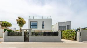 145405 Lieve Casa moderna con piscina privada Chalet  Sant Pere Pescador