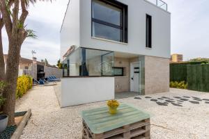 145405 Lieve Casa moderna con piscina privada Chalet  Sant Pere Pescador