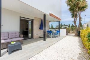 145405 Lieve Casa moderna con piscina privada Chalet  Sant Pere Pescador