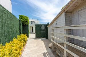 145405 Lieve Casa moderna con piscina privada Chalet  Sant Pere Pescador