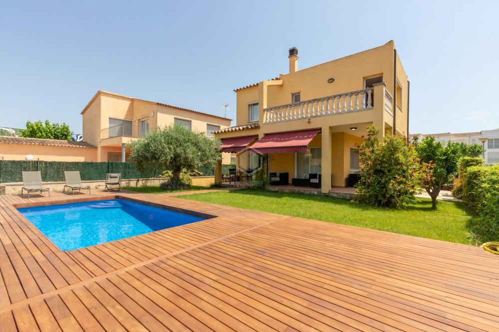 999996 Casa Violant Casa / Chalet La capella Sant Pere Pescador 999996 Casa Violant Casa / Chalet La capella Sant Pere Pescador