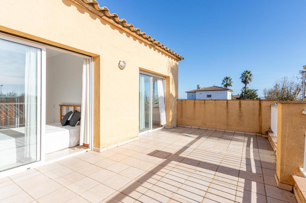 5 Casa La Poma Casa / Chalet Sant Pere Pescador 5 Casa La Poma Casa / Chalet Sant Pere Pescador