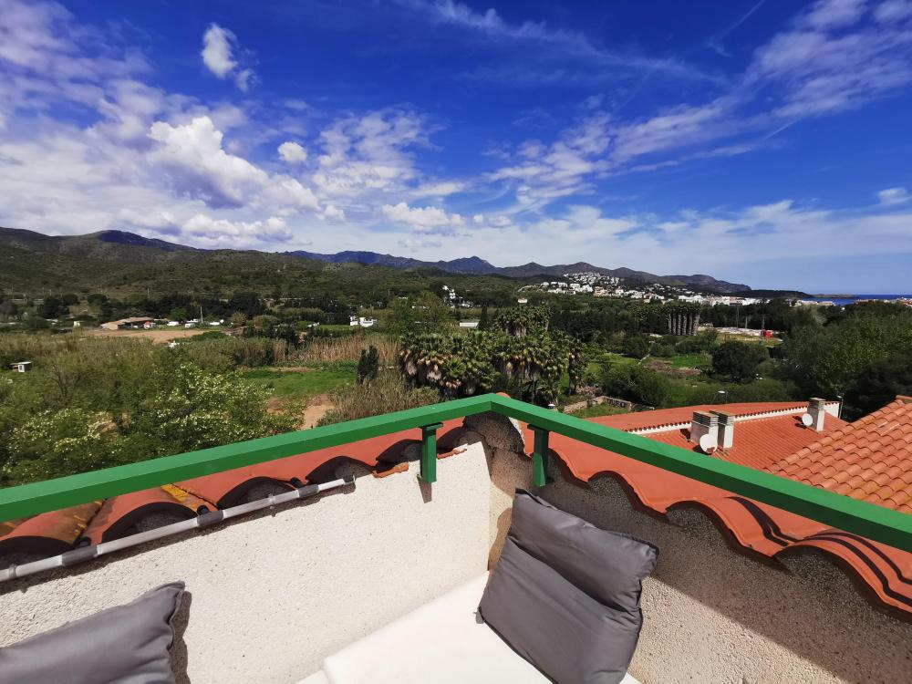 LL-00008 Llança Atico Av. Europa amb piscina Apartment  Llançà