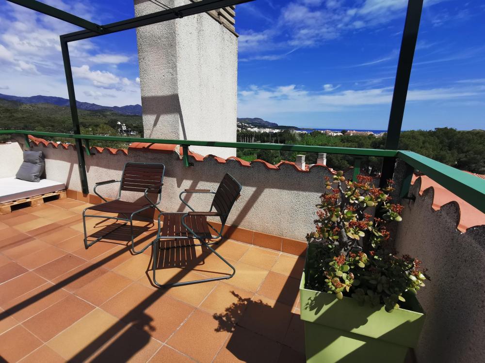 LL-00008 Llança Atico Av. Europa amb piscina Apartment  Llançà