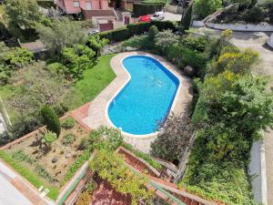 LL-00008 Llança Atico Av. Europa amb piscina Apartamento  Llançà