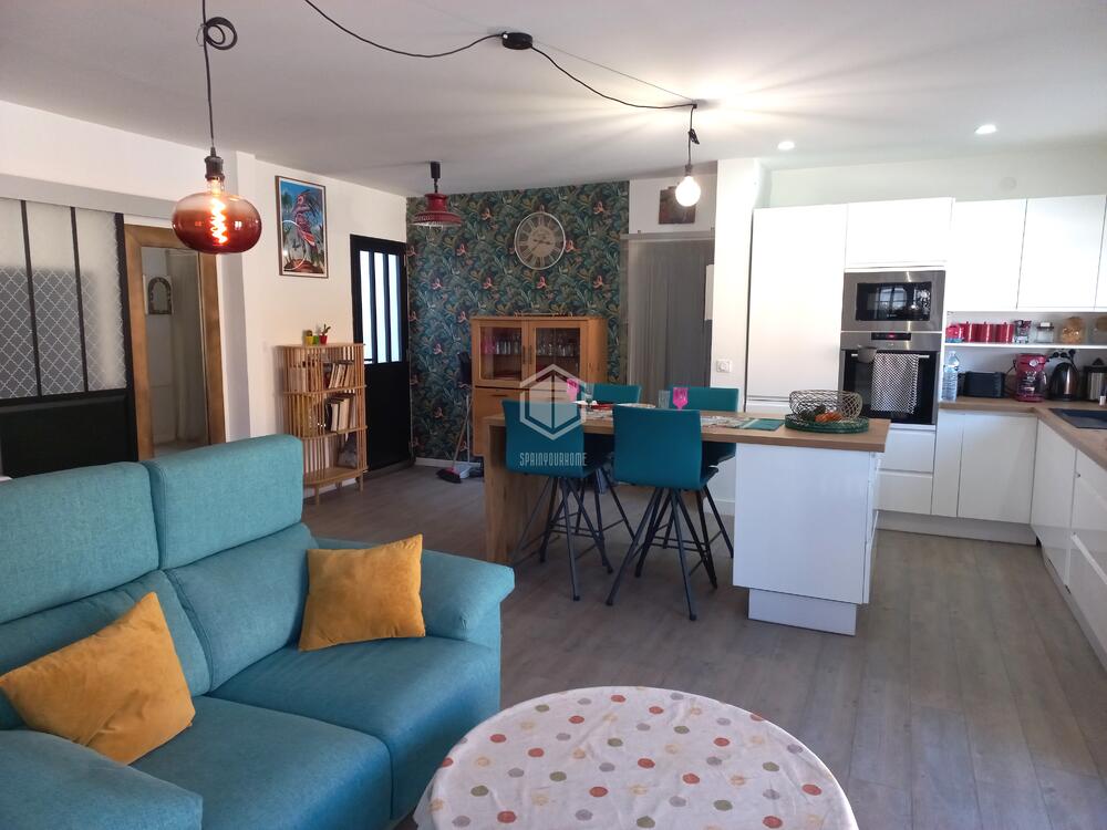 14 Casa Raske Casa / Xalet Sant Pere Pescador 14 Casa Raske Casa / Xalet Sant Pere Pescador