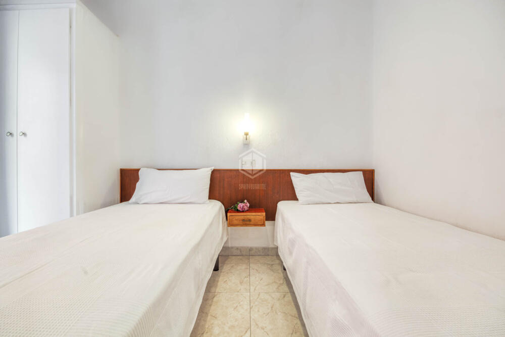 119607 Girona 35 Apartamento  Escala (L')