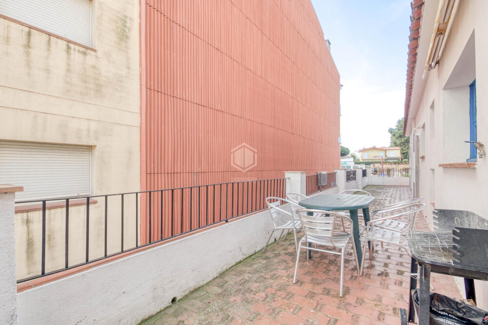 119607 Girona 35 Apartamento  Escala (L')