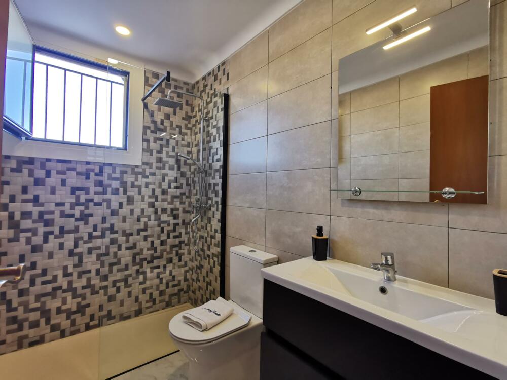 LL-00021 Apt Canigo 3 hab la farella Piso El Port Llançà