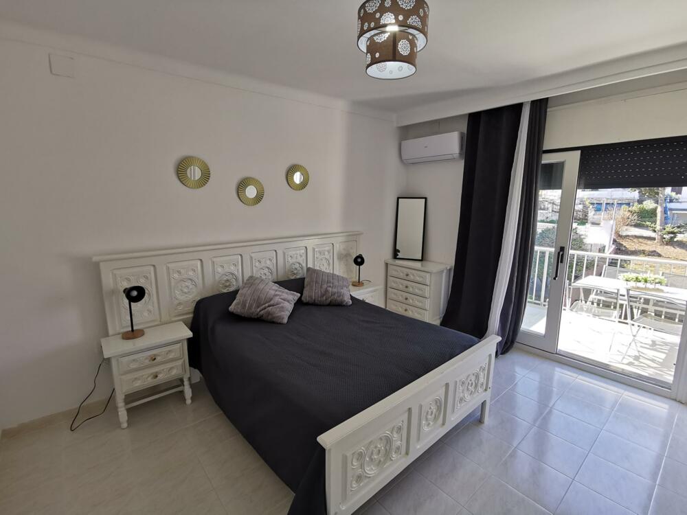 LL-00021 Apt Canigo 3 hab la farella Piso El Port Llançà