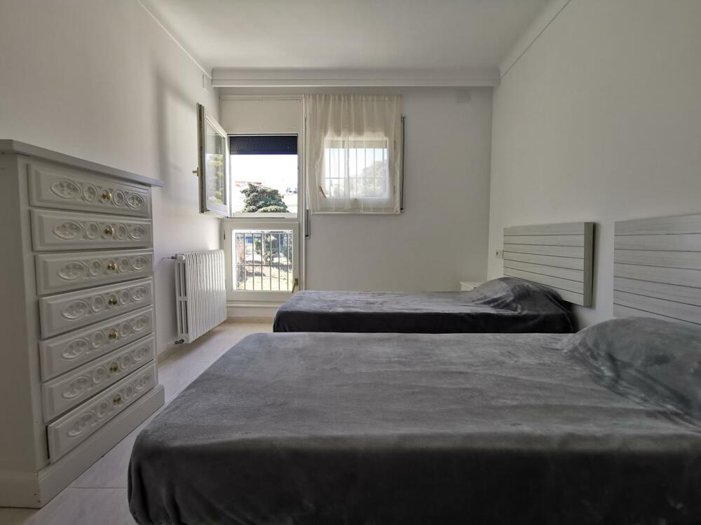LL-00021 Apt Canigo 3 hab la farella Piso El Port Llançà