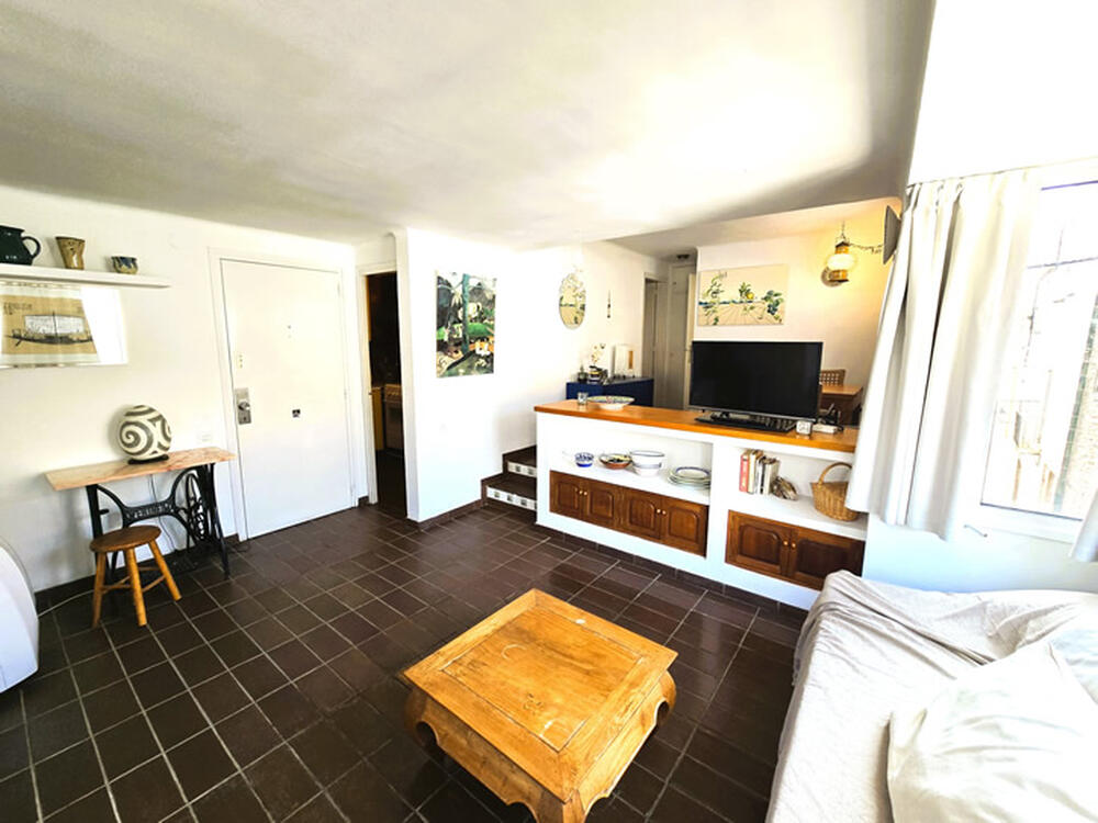 45 PAU Apartamento Casc Antic Cadaqués