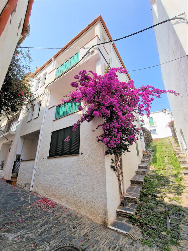 SANT ANTONI SANT ANTONI Casa de pueblo Cadaqués SANT ANTONI SANT ANTONI Casa de pueblo Cadaqués