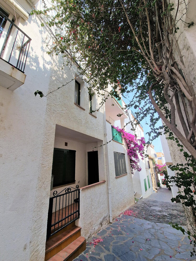 SANT ANTONI SANT ANTONI Casa de pueblo Cadaqués SANT ANTONI SANT ANTONI Casa de pueblo Cadaqués