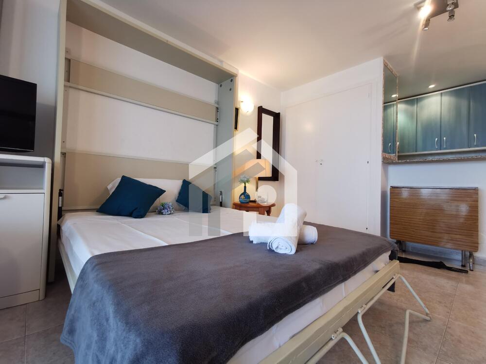 21 APARTAMENTO ELYPALACE 3 6 Estudio Baix Empordà Platja d'Aro