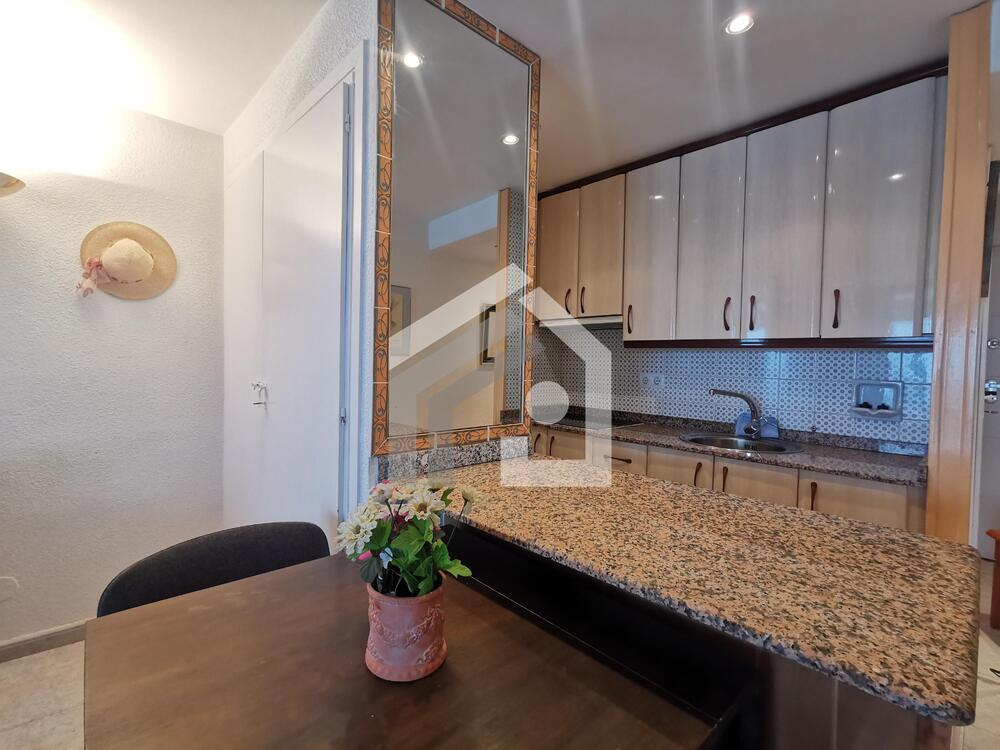82 APARTAMENTO ELYPALACE 3 7 Estudio Baix Empordá Platja d'Aro