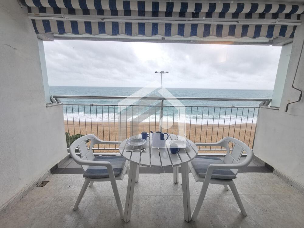82 APARTAMENTO ELYPALACE 3 7 Estudio Baix Empordá Platja d'Aro