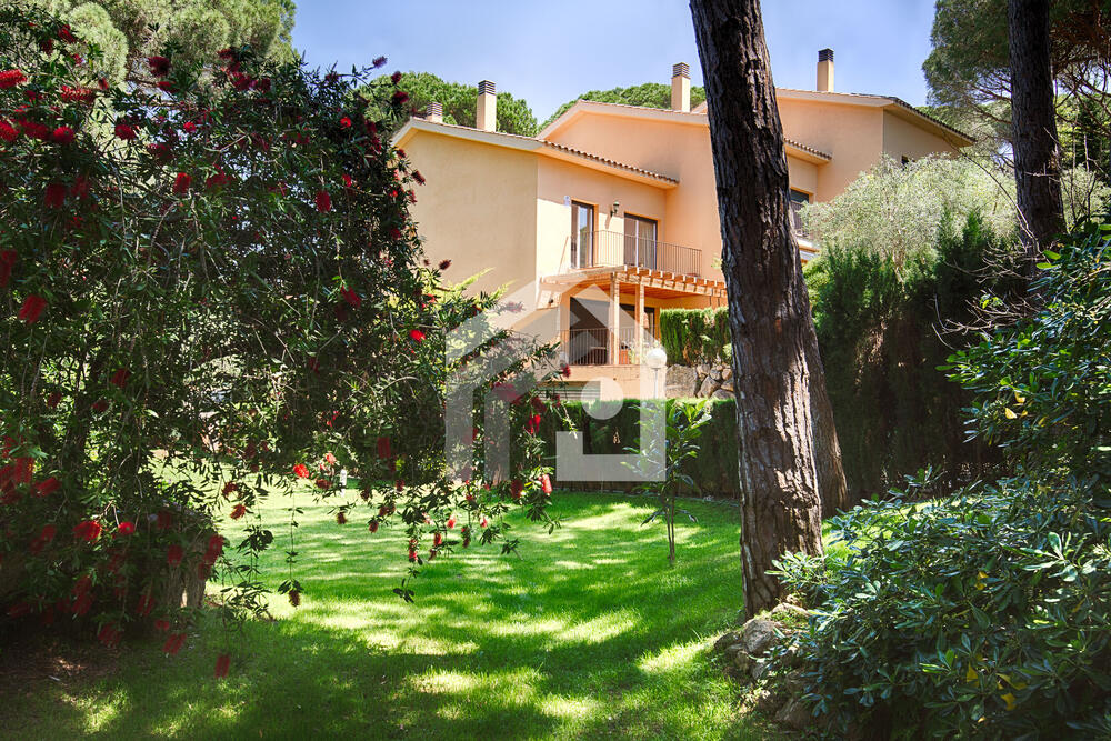 18 01 VILLA CAMI DE LES PENYES Casa aislada / Villa  Sant Feliu de Guíxols